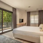 别墅 Enclave Luxury,pool And Nature At