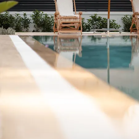 别墅 Enclave Luxury,pool And Nature At *