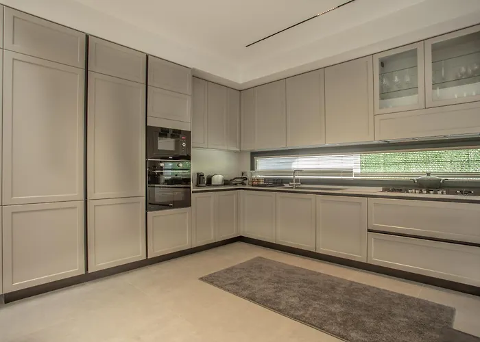 Villa Enclave Luxury,pool And Nature At *